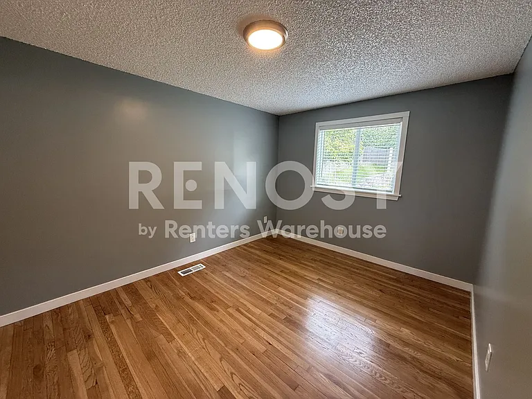 13412 Occidental Ave S — Photo 18