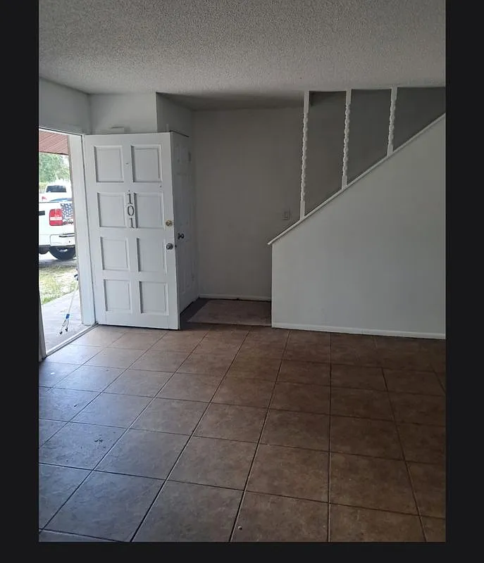 2 bed, 2.0 bath, 1590 sqft, $1,600 — Photo 3