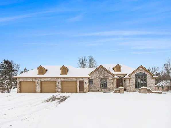 2825 Shadow Wood Dr, Holt, MI 48842