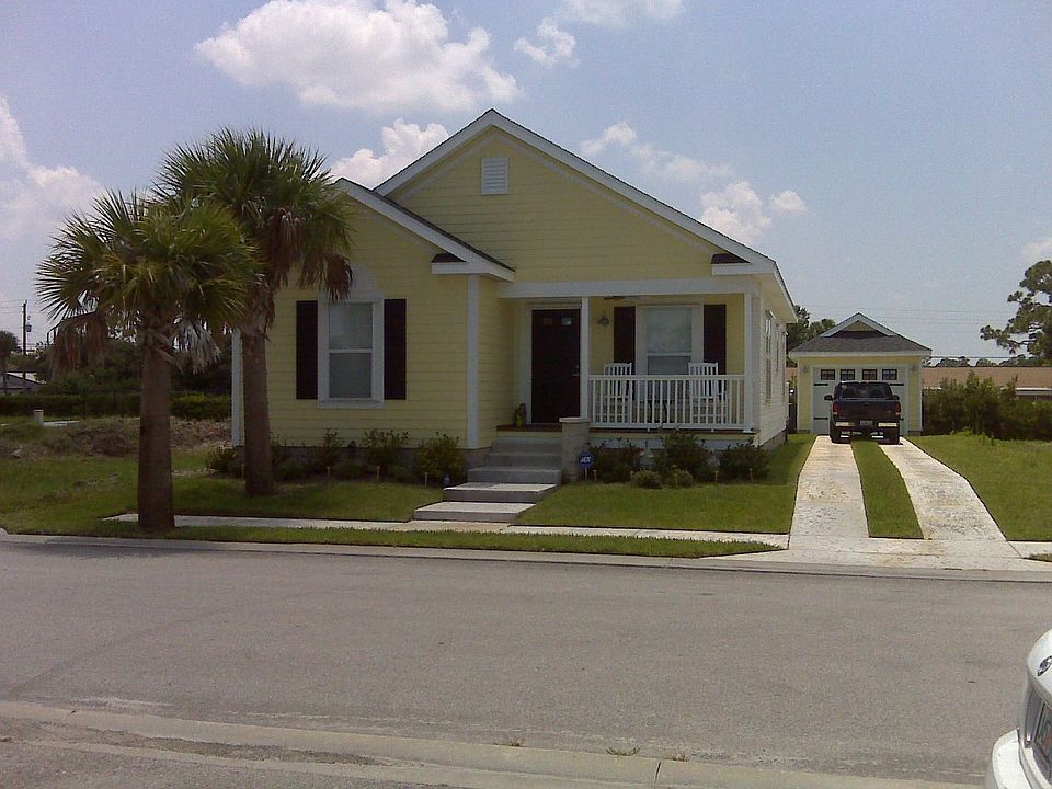 Front of  house/garage
