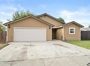 1748 Palm Ave, Corning, CA 96021