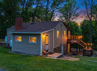 9 Hoagie Ln, Swoope, VA 24479