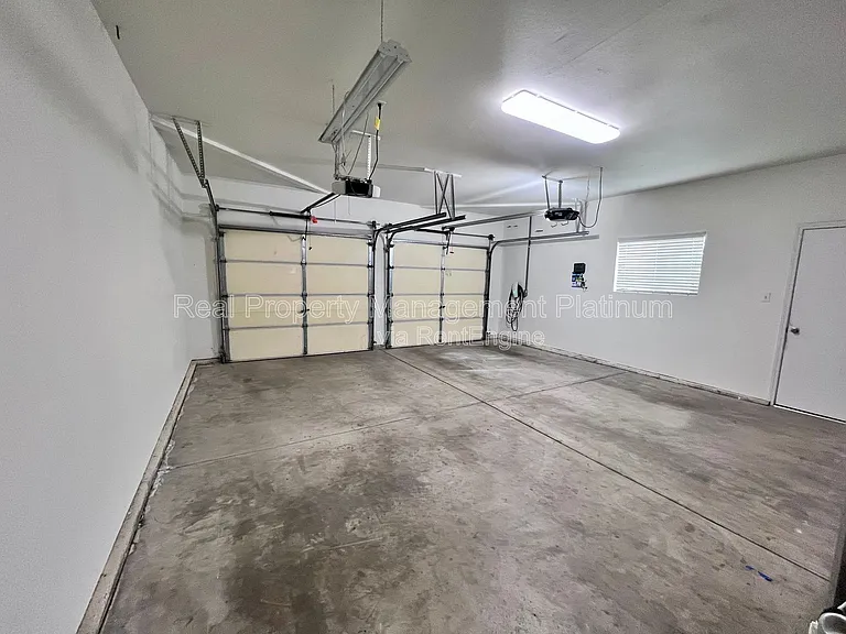 1030 E Royal Dornoch Ave — Photo 30