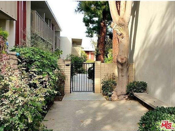2nd image of 4746 La Villa Marina Unit C