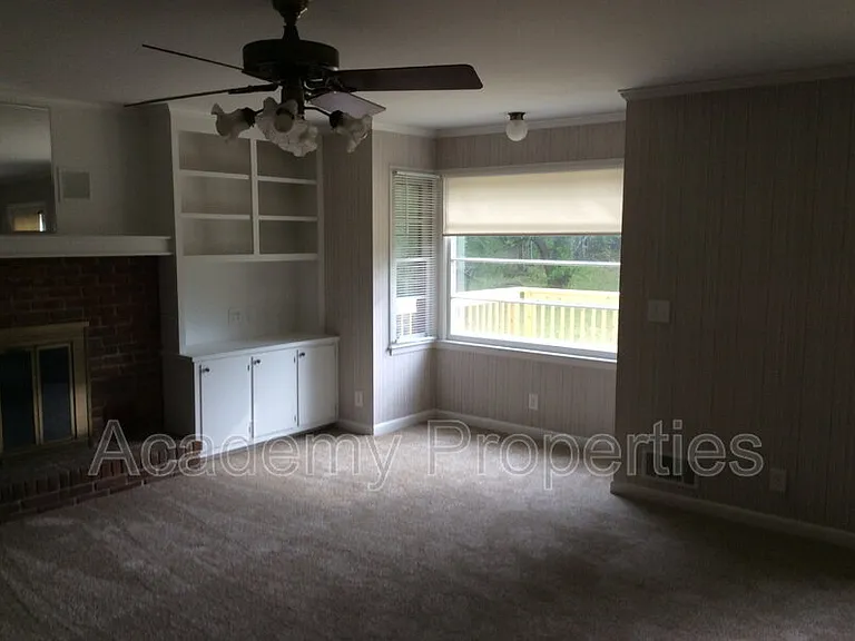 209 Decatur Rd — Photo 3