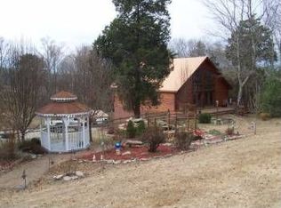 308 Windle Community Rd, Livingston, TN 38570