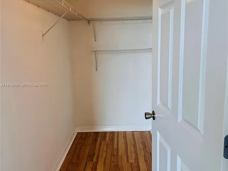 900 SW 8th St #806 — Photo 5