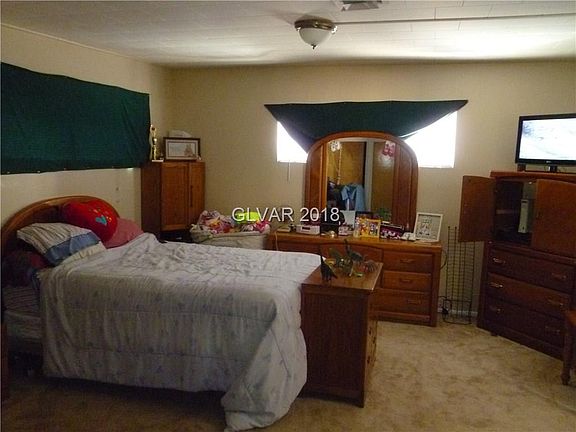 5th image of 2204 Hoyt Ave