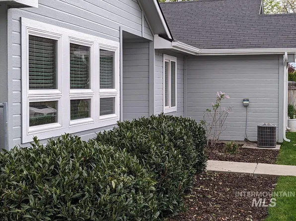 8851 W Candleston Ln, Boise, ID 83709