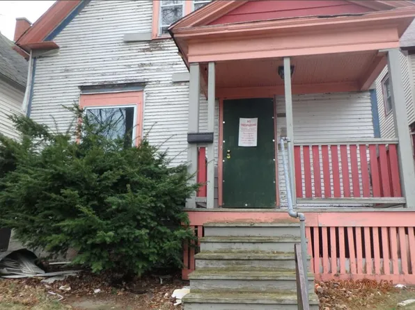 3567 North 12th STREET, Milwaukee, WI 53206
