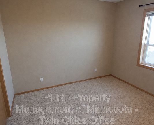 5th image of 18 Hope Cir