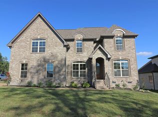218 Farmbrook Ln, Mount Juliet, TN 37122