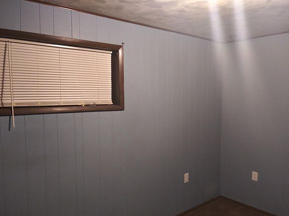2nd image of 7806 Vineyard Ave
