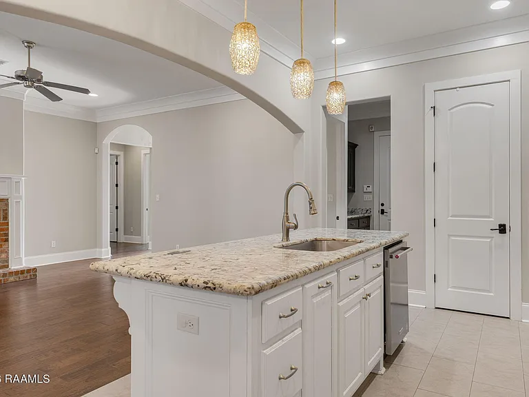 113 Beauchamp Ln — Photo 12