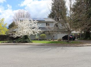 1075 SE Christie Pl, Grants Pass, OR