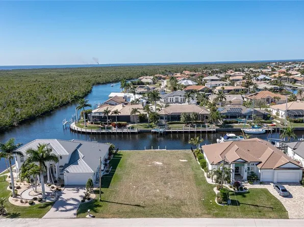 5049 Bal Harbor Blvd #9, Punta Gorda, FL 33950