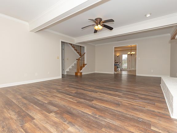 4th image of 2901 Orchard Rd