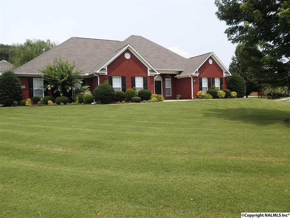 1st image of 2705 Arbor Oak Dr SE