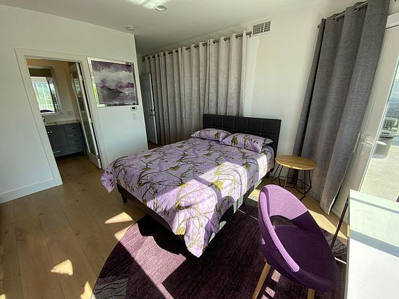 2nd image of 1664 Sunset Plaza Dr #7