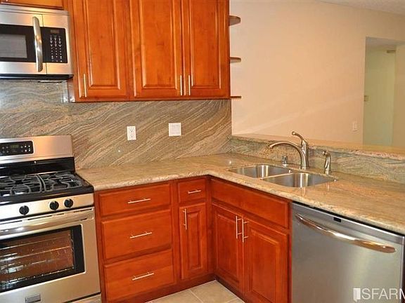 5th image of 36996 Meadowbrook Cmn APT 201