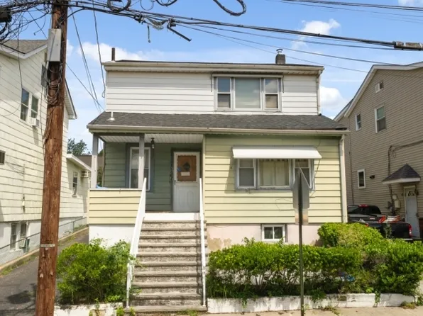 39 Mitchell St, Lodi Boro, NJ 07644