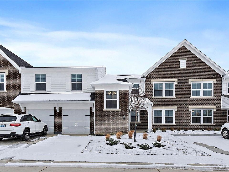 1st image of 754 Crescent Landing Dr #1-302