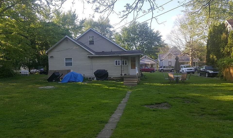 2nd image of 871 High St
