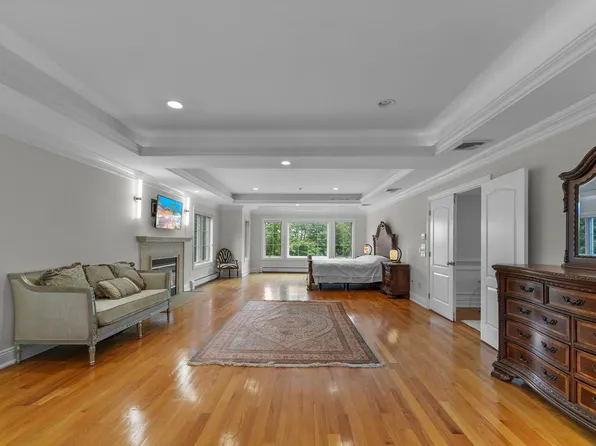 1 Euclid Road image 29 of 50