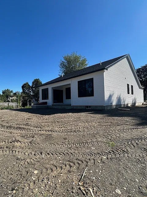 2 bed, 1300 sqft, $2,750 — Photo 2