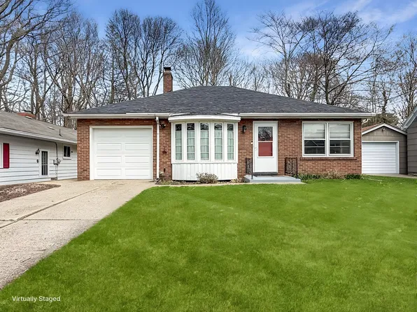 405 Chelsea Ave, Erie, PA 16505