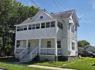526 Madison St, Oshkosh, WI 54901