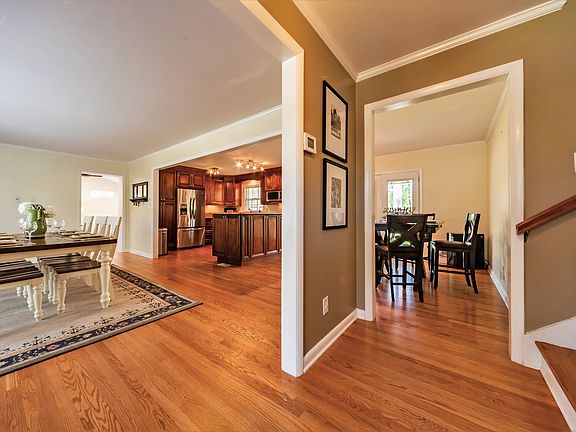 Entrance from the front door