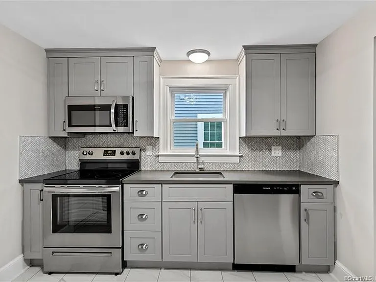 223 Townsend Ave #1 — Photo 12