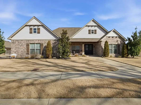 2930 Shadow Ln, Conway, AR 72034