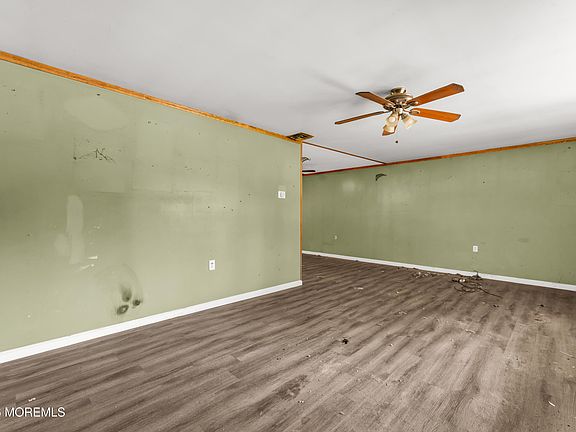 3rd image of 399 Constitution Drive