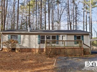 1528 Great Creek Dr, La Crosse, VA 23950