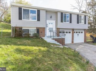 809 Heron Ct, Landover, MD 20785