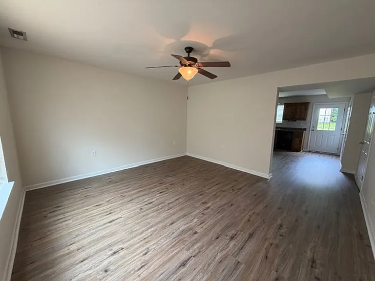 1293 Pond St SE — Photo 2