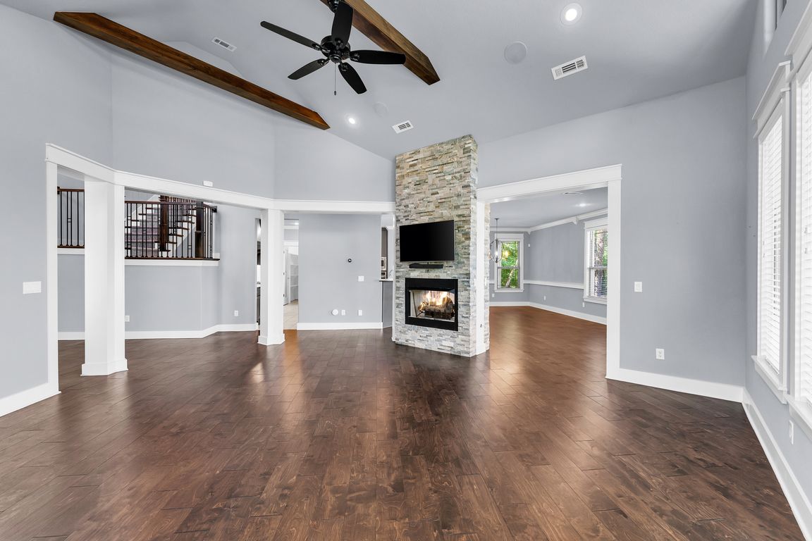 next background image