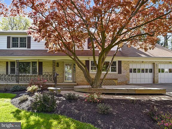 2nd image of 9524 Narragansett Pl