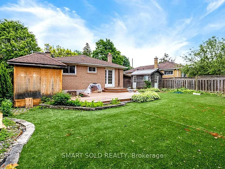 10 Holman Cres #LOWER — Photo 10