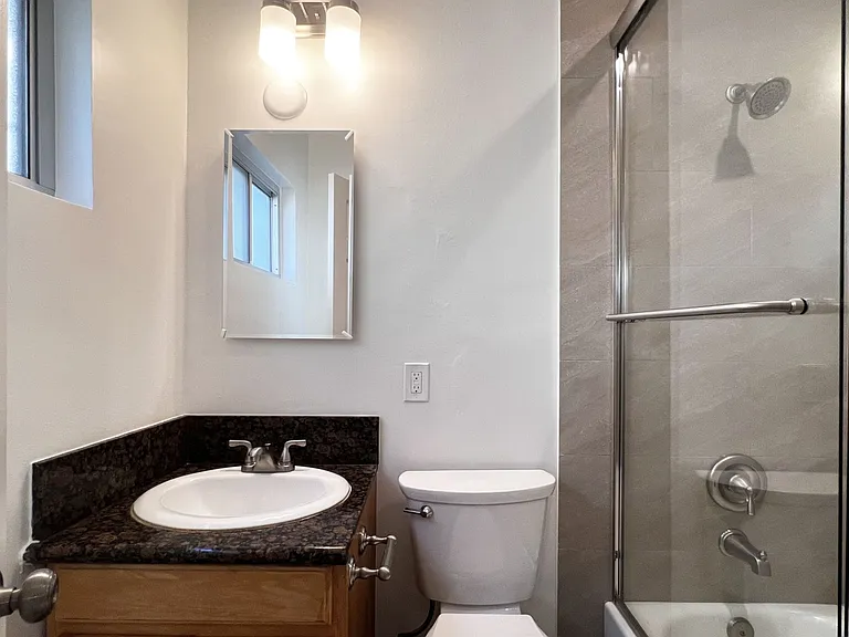 1719 W Malvern Ave #2 — Photo 18