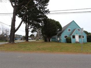1070 Elmira Ave, Bandon, OR 97411