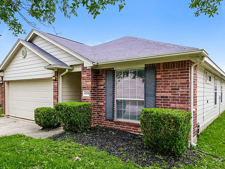 4018 Falvel Shadow Creek Dr — Photo 3