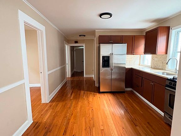 5th image of 3035 S 49th Ave #2