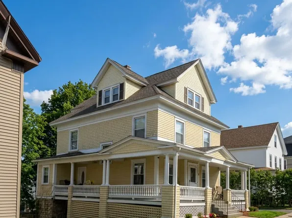83 Chestnut St, Gardner, MA 01440