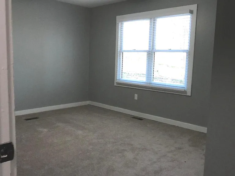 814 Rustic Ln — Photo 55