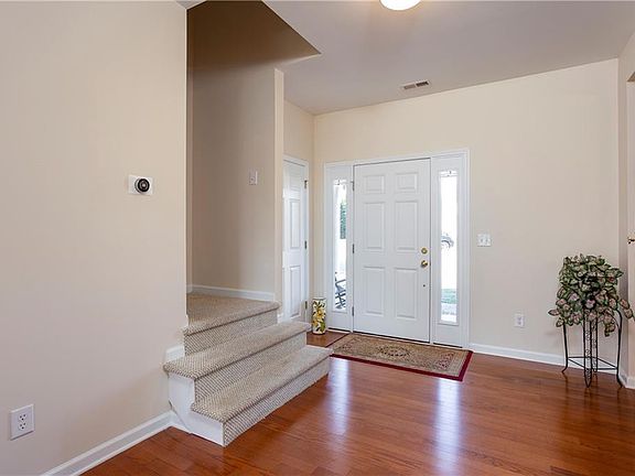 4th image of 507 Edmund Ct
