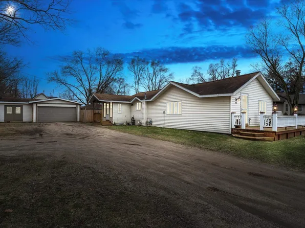 14266 Douglas Rd, Mishawaka, IN 46545