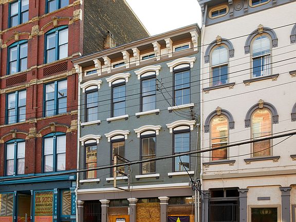 2nd image of 1733 Elm St #3F